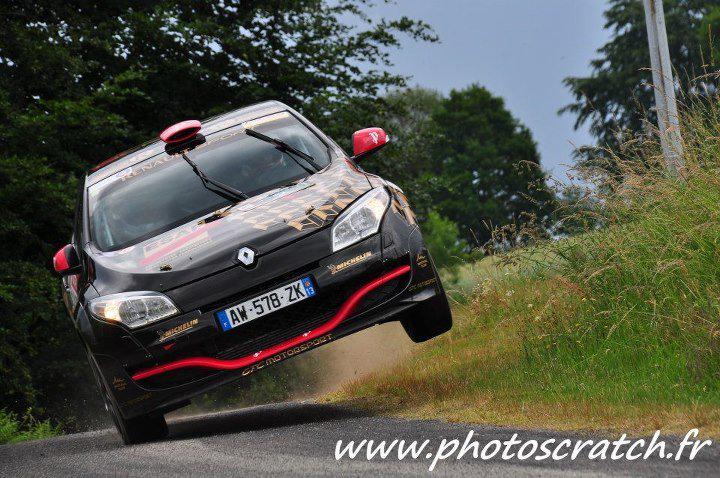 phottruck's tweet photo. Souvenir souvenir @ROBERTCONSANI #grosseattaque #2roue #rallye http://t.co/A5tW1bRQ6J