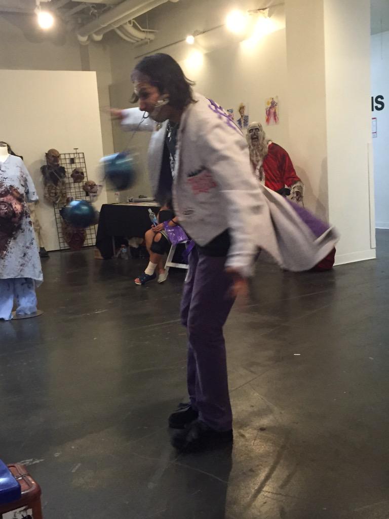 darinmalfi's tweet photo. #DangerousD #DuckPinSpin @HorrorCon2015 fun show! http://t.co/ZpRj2FuBAH