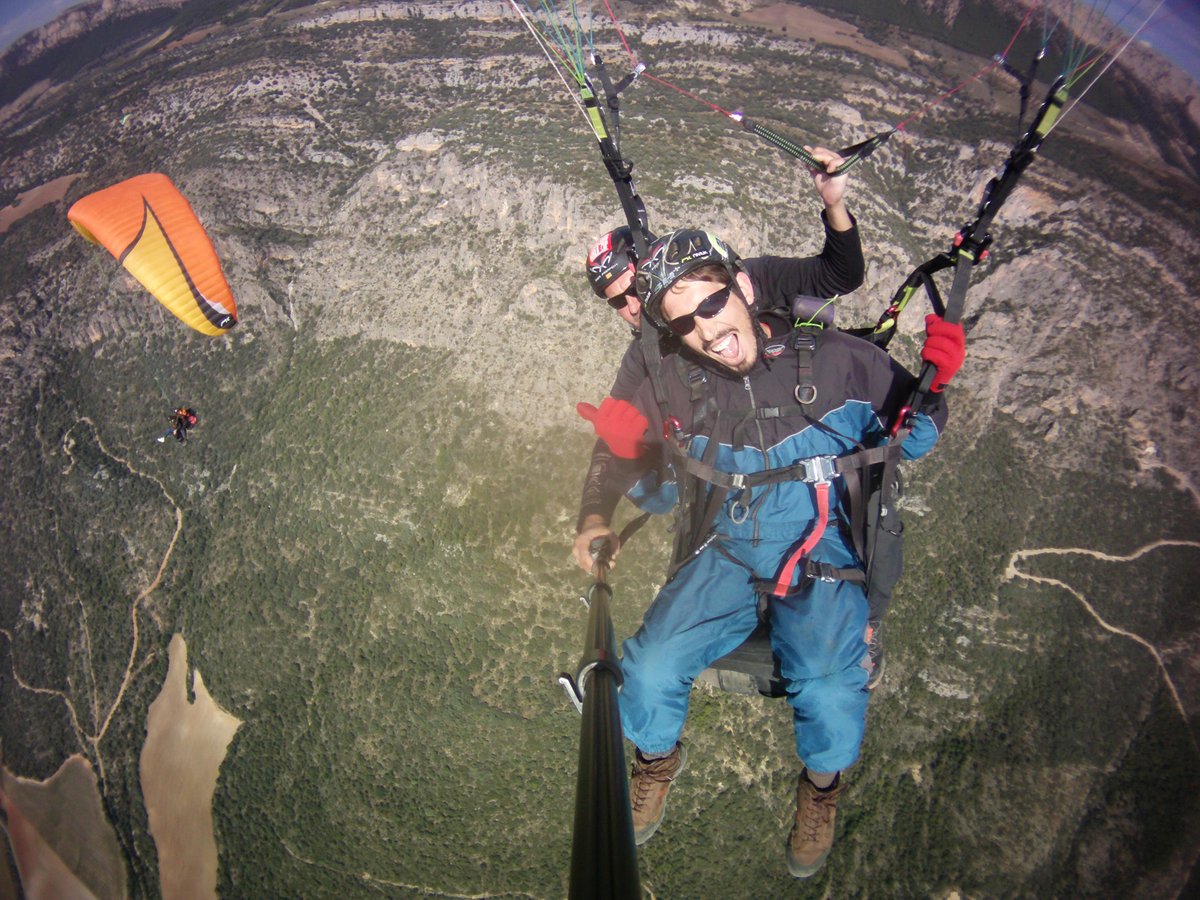 Ager_Parapent's tweet photo. http://t.co/gpS2o24fUT

La Vall d'Àger un paradis per volar! http://t.co/ac8M1odvwx