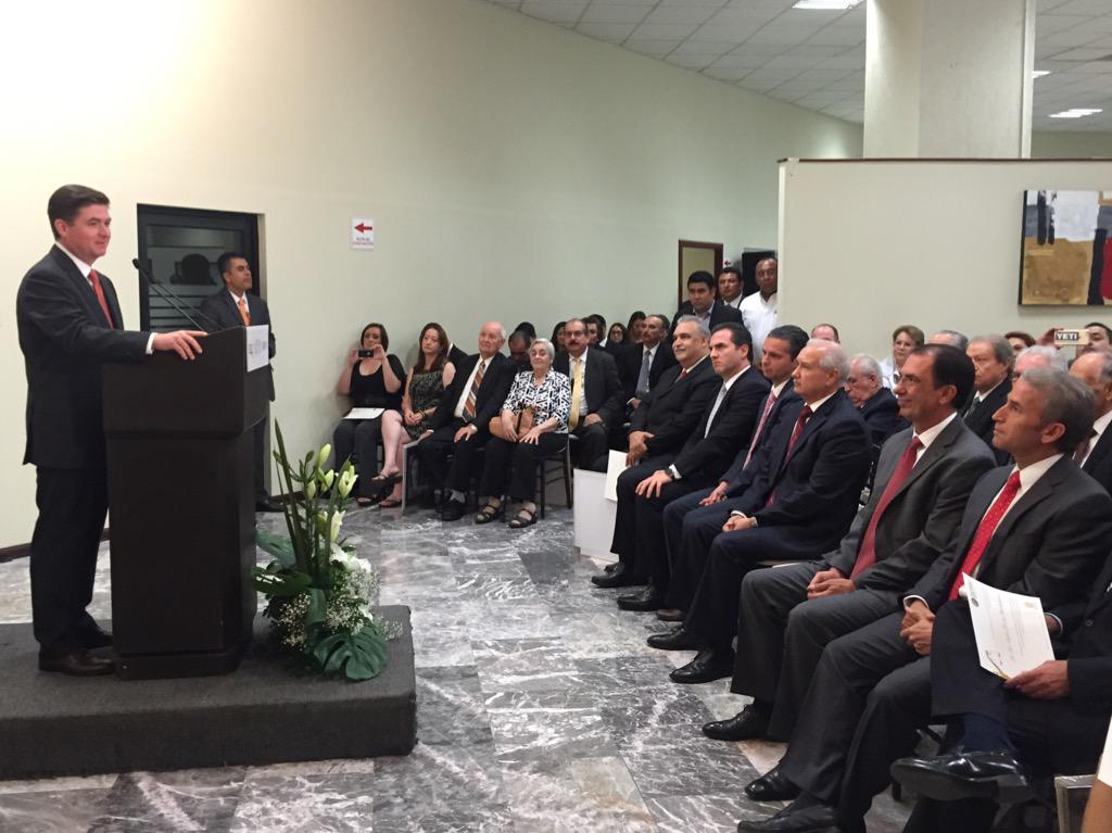 Rodrigo Medina tweet media
