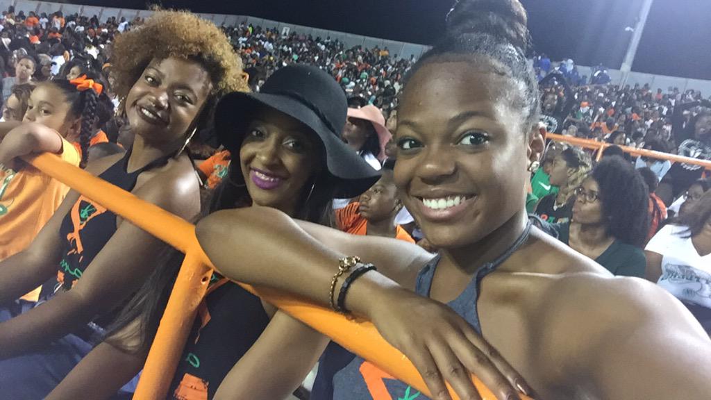 Yaneeezy's tweet photo. Saturday nights first home game๐๐๐ #FAMU vs #TSWho ???๐ http://t.co/xcm4Xh22Jd