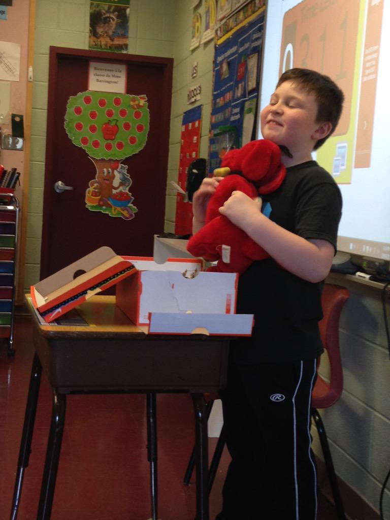 MmeBarrington's tweet photo. So proud of these kiddos and their wonderful 'Me Box' presentations! #agreatfirstday http://t.co/2bYDcBFG2X