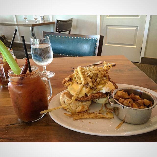 wsweaz's tweet image. @HashKitchenAZ We know what we want for #breakfast next Sunday! Chicken Biscuit #Benedict! #yummy #brunch