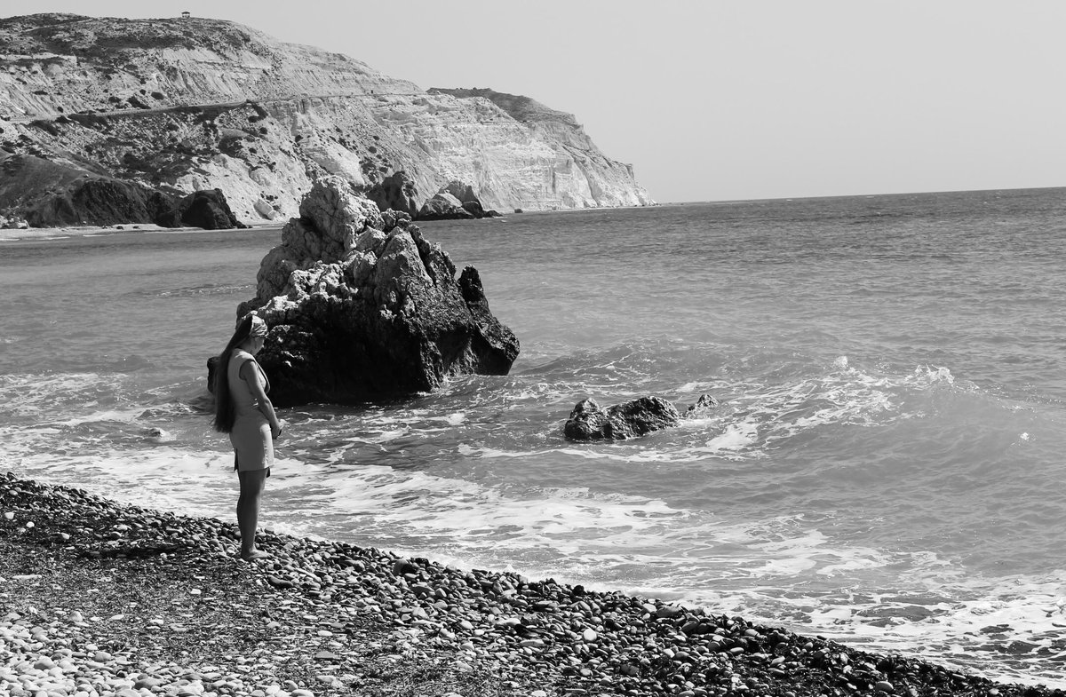polis_i's tweet photo. Τι να γυρνάει άραγε στο μυαλό της ; http://t.co/8TL5rmdAck