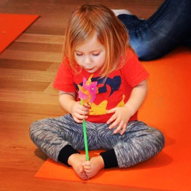 Yoga breathing exercises! #karmakidsyoga #kidsyoga #comeplayyoga #yogabreath #yogafun #iloveyoga