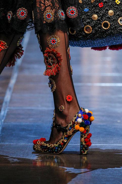 Dolce &amp; Gabbana Spring 2016: All the bags, shoes, and accessories you need to see glmr.me/1LhgLkC