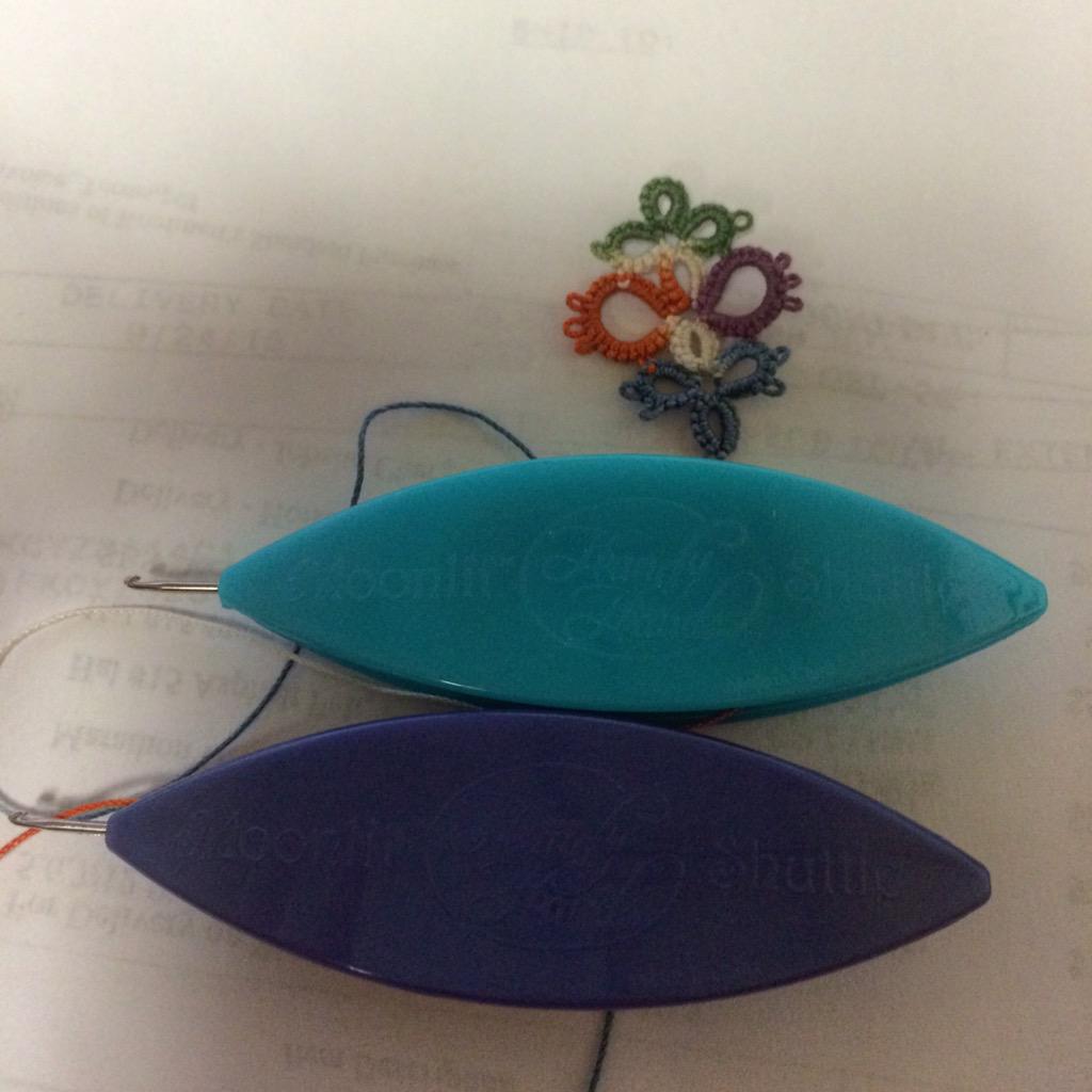FGiesinger's tweet photo. Loving the colours in this thread. #lizbeth size 20 no. 112 Carousel #tatting #tattedbookmark #frivolité #handmade http://t.co/GR5llFUTog