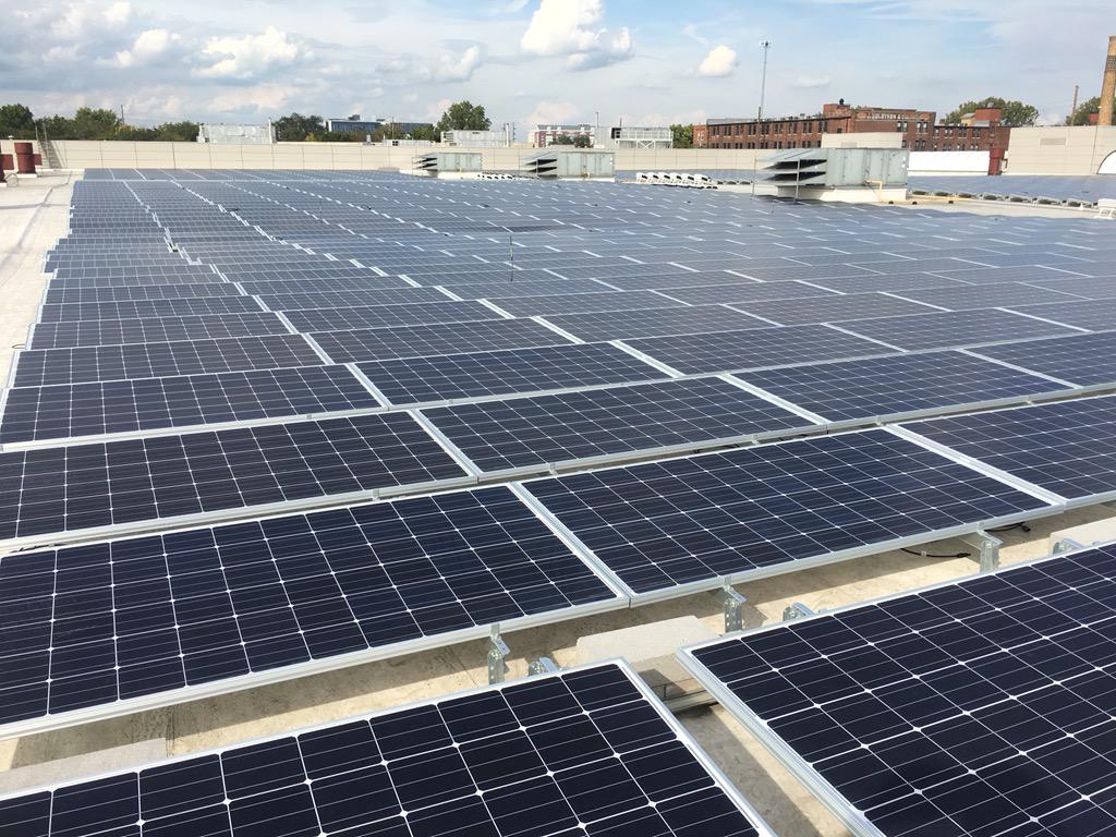 IndyGoBus's tweet image. Our 1 MW solar array is going up! These will charge the electric buses &amp;amp; power the operations offices.