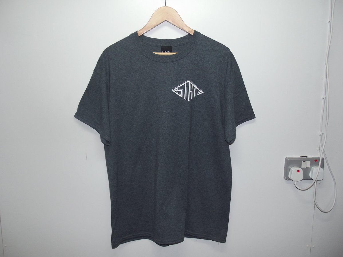 Estatetdn's tweet photo. Last 1 - Β£5
http://t.co/6xk5SQxCxa
#streetwear #clothing
#estatetdn #sale #skate #drawing
#design #itbtycd http://t.co/lKeNJhNvGP