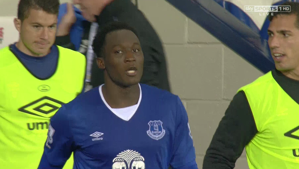 SkySportsRetro's tweet image. FT: Lukaku returns to haunt #WBAFC, inspiring #EFC to recover from a two-goal deficit to win 3-2. #SkyFootball #MNF