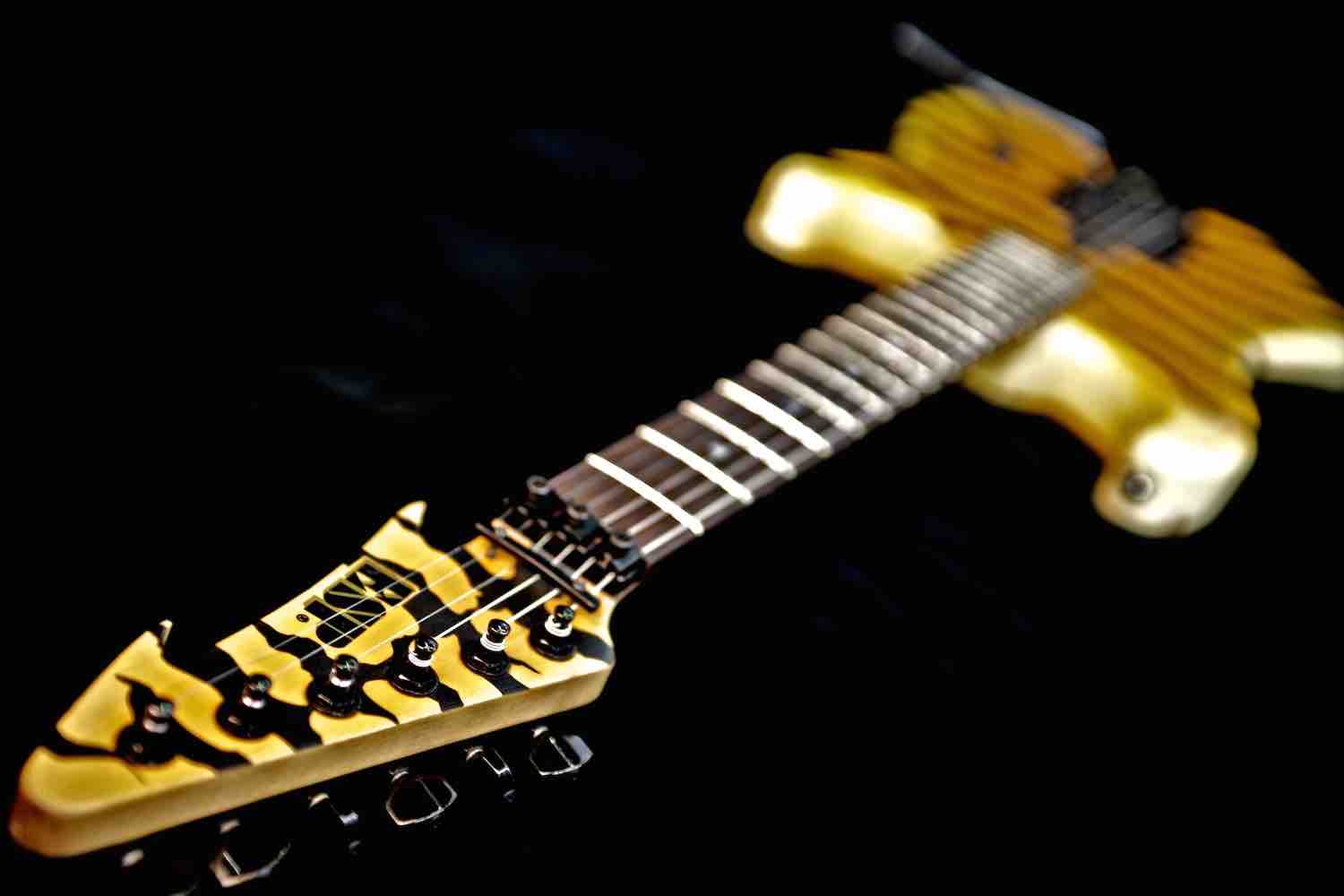 Happy Birthday to George Lynch! >> Guitar print now on display at through October 10th! 