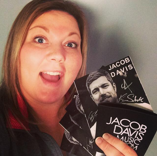 TiffanyOsman3's tweet image. I love mail. And @JacobDavisMusic. Bought a few extras to give away :) #buildingafanbase #oneatatime @ChristenberryT