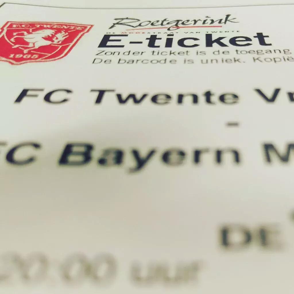 Wil jij kans maken op 2 gratis kaartjes? Retweet dan dit bericht. Zaterdag maak ik de winnaar bekend. #ikbenerbay