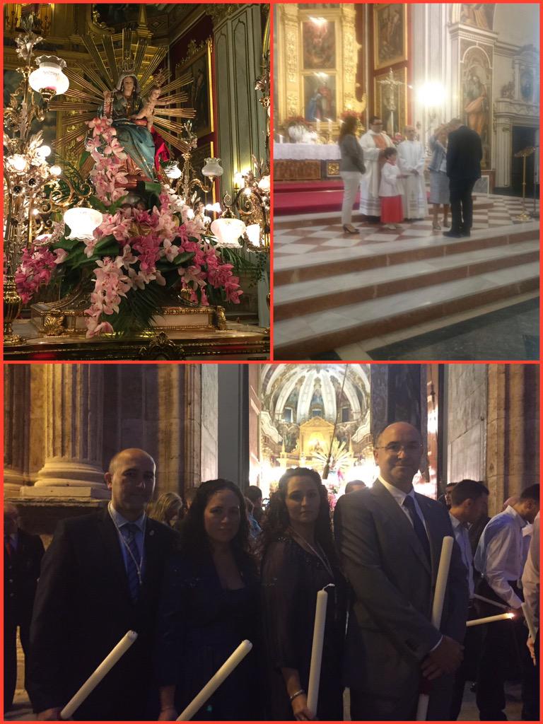 Paco_Gomez_'s tweet image. Hui, Dia de la nostra Patrona, la Mare de Deu del Rosari.
#Massamagrell 
#FesMassamagrell #FestesMassamagrell