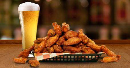 The_Roxbury_'s tweet photo. Mondays All U Can Eat Wings @The_Roxbury_ # wings http://t.co/lIbzrDZrqO