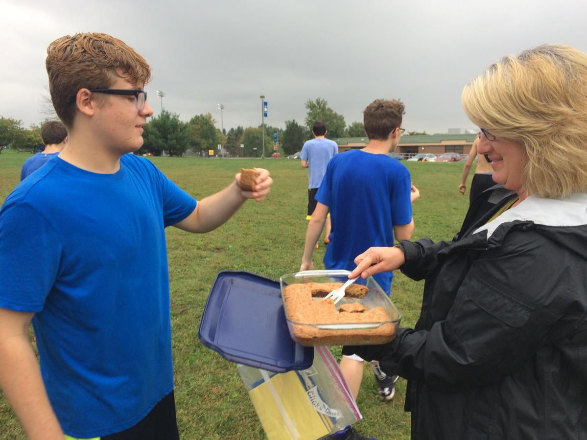 HamptonUltimate's tweet image. Brownies for Christian's 14th birthday! Thanks Mama Harper! #HesOnly14?!