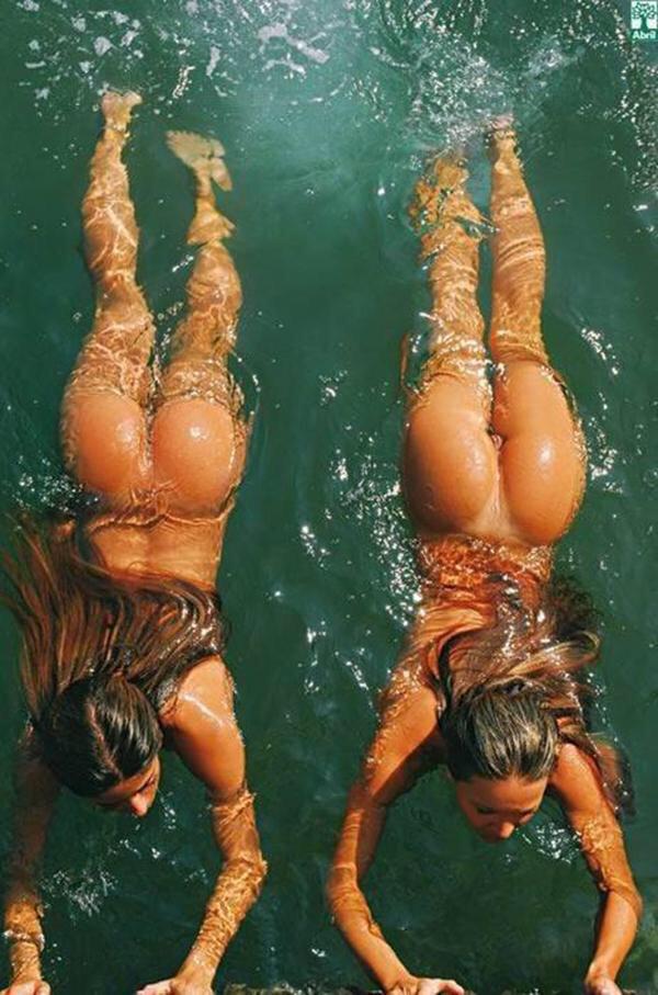 ForTheCheeks's tweet image. Anyone wanna go swimming? 🏊 #swimming #booty #cheekparadise #twins #squat #summer #booty #cheeksforweeks
