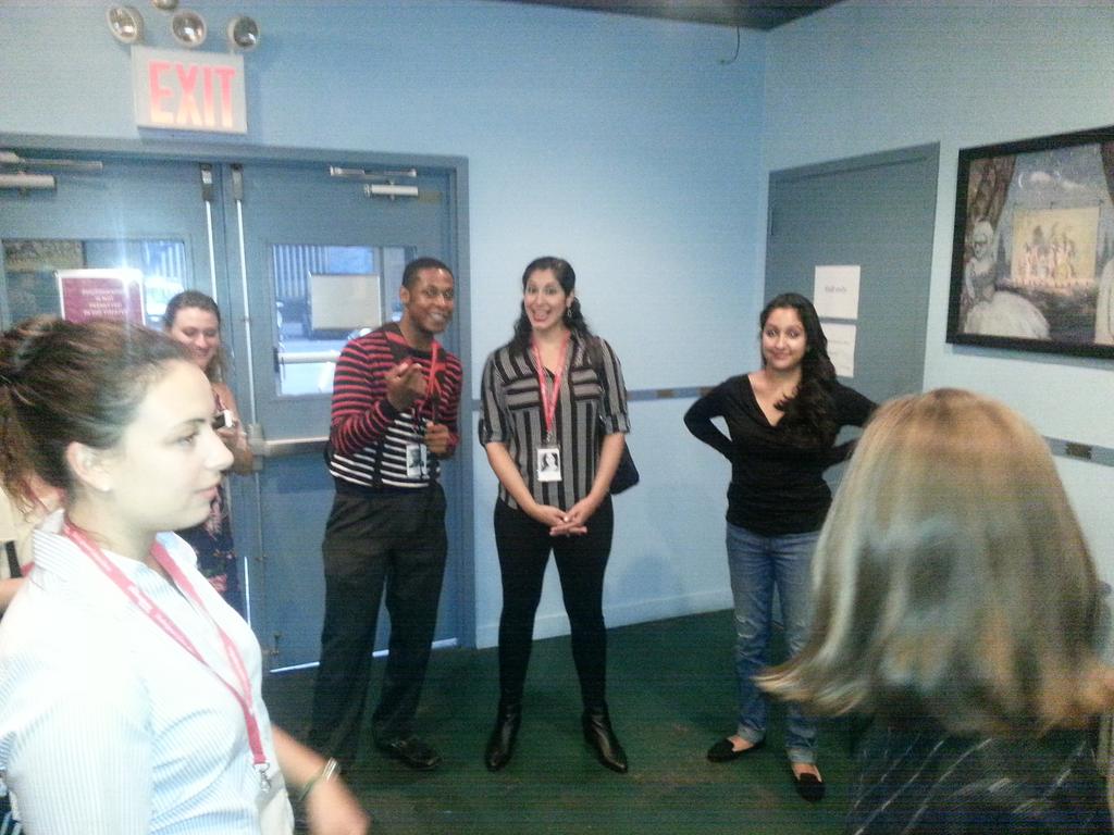 shakespearenyc's tweet photo. Ambassador pre-game huddle @ @PearlTheatreCo. #ShakespeareTalks #STDream
-bnw http://t.co/UsHtNhiQUx
