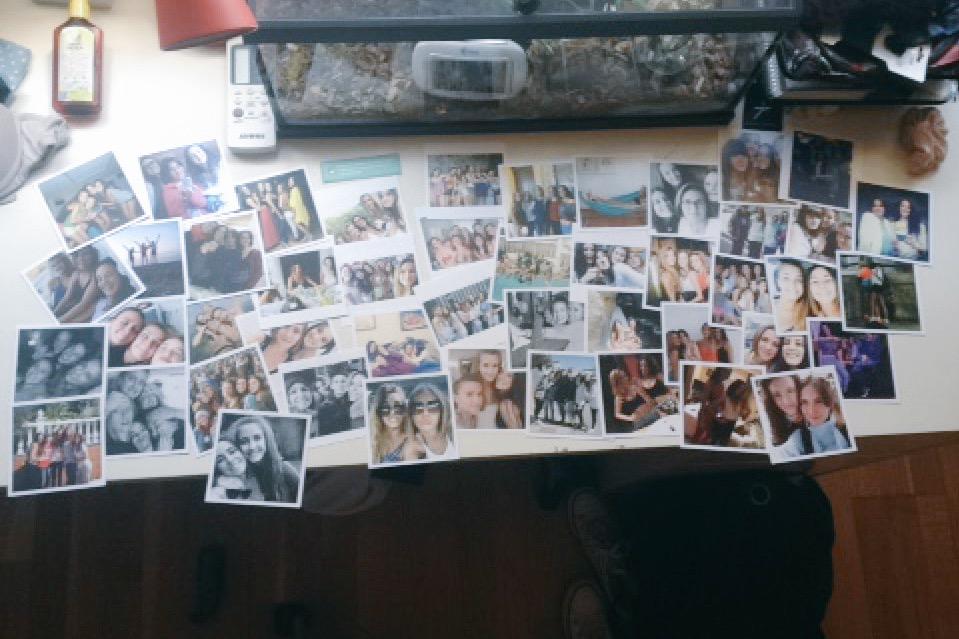 anaarm96's tweet photo. Nada ni nadie mejor que vosotras 💚 bn 👭 http://t.co/I6x5p5bcbk