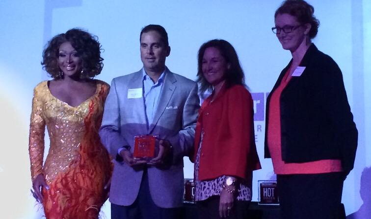 Logjustrips's tweet photo. CEO @SteveArkon accepting a #HOTDozen 2015 award from  @GLIchamber @EnterpriseLou on behalf of #Logjustrips http://t.co/O7hiZX1dHd