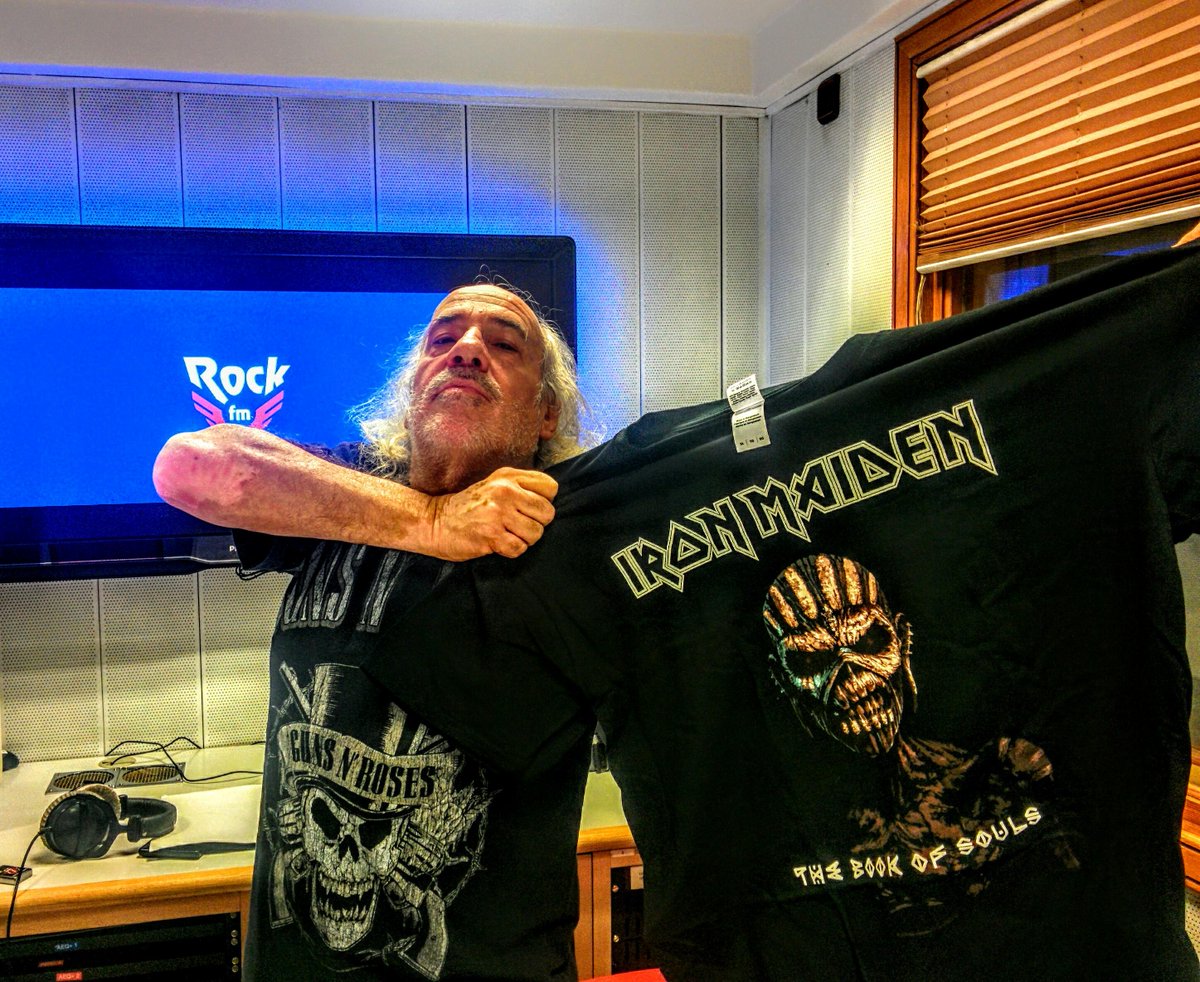 RockFM_ES's tweet image. ¿Quieres esta camiseta de @IronMaiden ​ #TheBookOfSouls? ¡Muy fácil! Solo tienes que hacer retweet #ElPirataYSuBanda