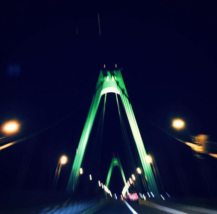 DZ_Elf15's tweet photo. [Trans] Yesung IG update 2: On the road to the seaside ... 🌊 #Eurwangni #CrossingBridge #JongjinPhoto #RoastedClam http://t.co/3DQY4gabhf