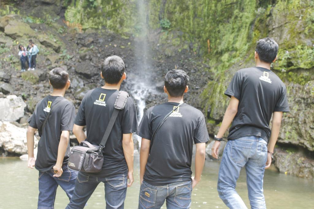 memandang satu titik, dan diam dititik tersebut untuk waktu yang lama   <a href="/myTrip_myAdvntr/">MY TRIP MY ADVENTURE</a>  <a href="/MTMA_INDONESIA/">My Trip My Adventure</a>