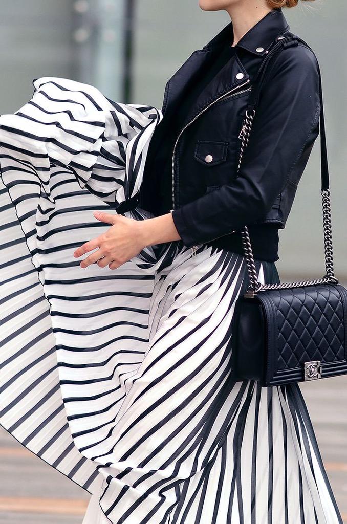 Imagen_cl's tweet photo. Biker jacket + telas vaporosas ideal para media estación ✔️ #styletips #personalshopper #imagenpersonal http://t.co/WvQ1MILfjB