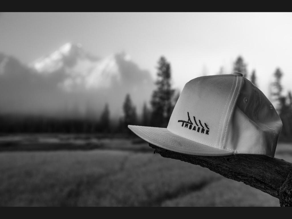 embaerk's tweet photo. @embaerk: Peak to Beak....EMBÆRK ON THE MOUNTAIN RANGE...#hatventures #mountains http://t.co/dO9litwsVN
