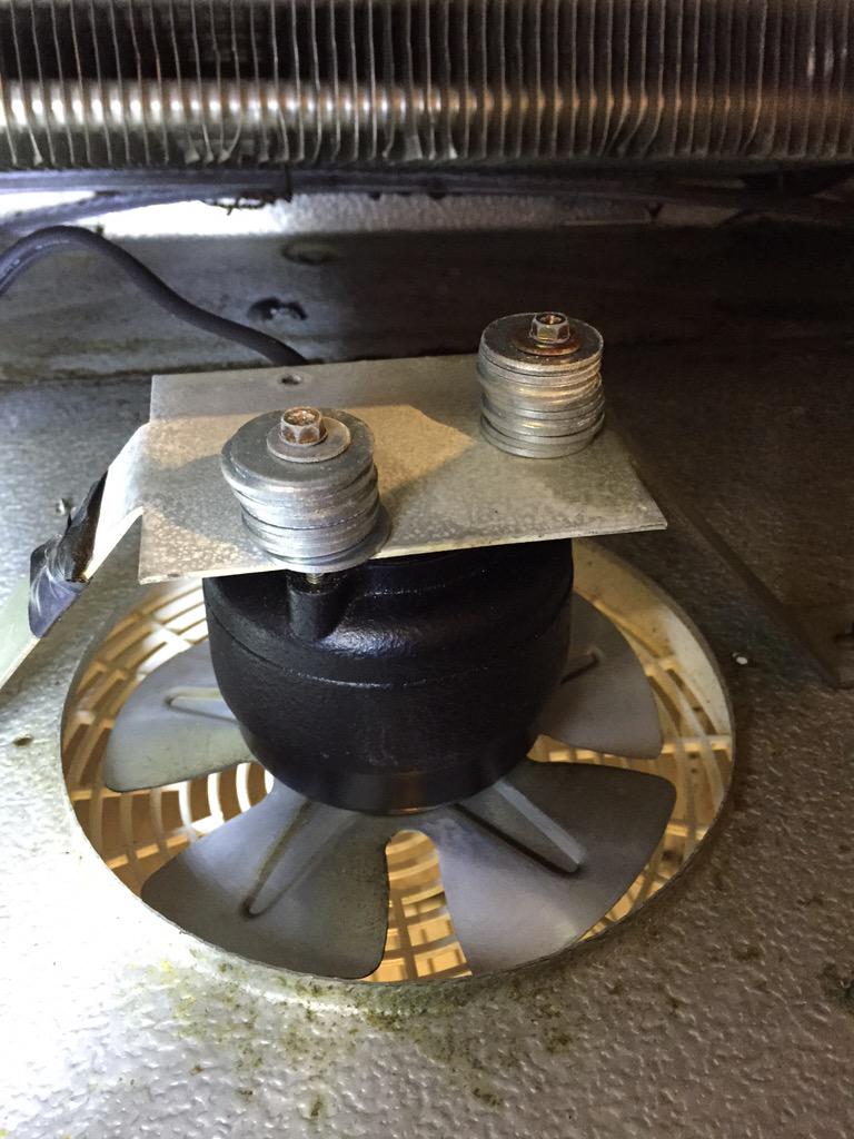 Check this lovely evaporator fan motor install. #beautiful <a href="/bodgerwatch/">bodgerwatch</a> <a href="/airconned/">Airconned</a>