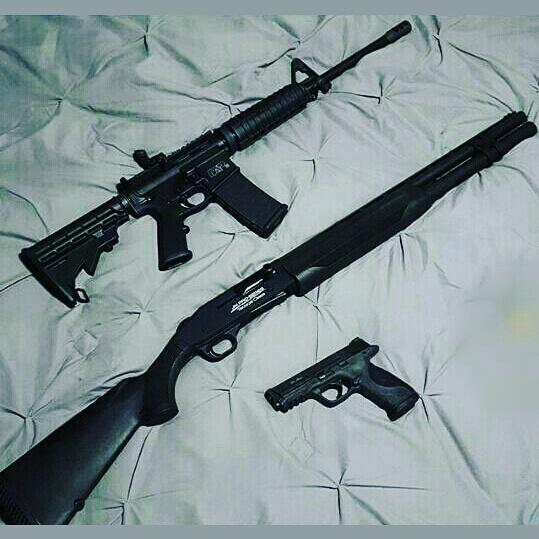 lohganwayne's tweet photo. Some of yall got me fucked up for the real me💯💸🔫 http://t.co/9gNX31bcc8