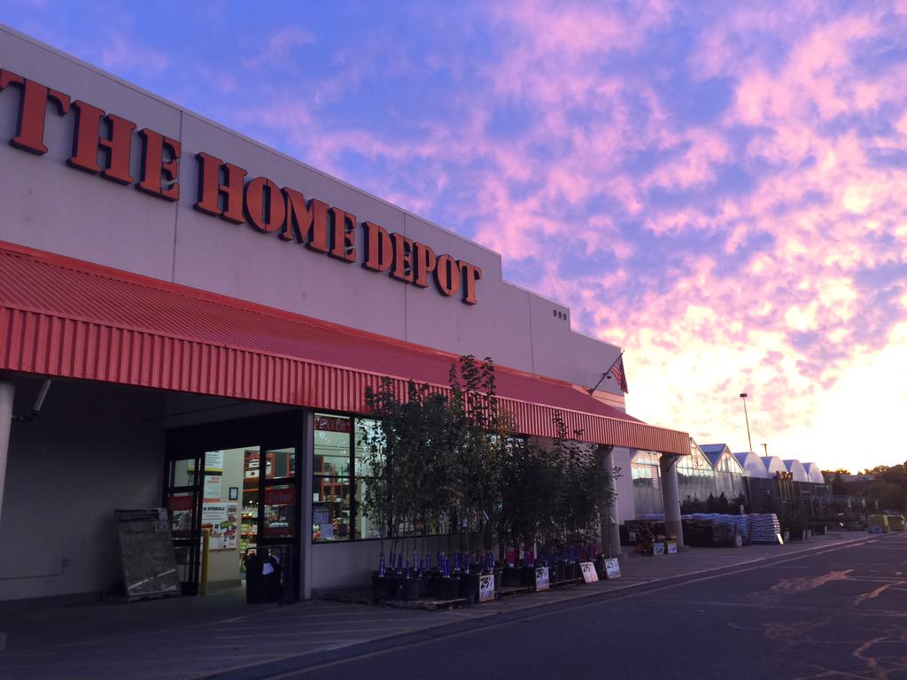 jponder35's tweet photo. What a great sunset at the Riverdale Home Depot! http://t.co/GyKB57oKlx