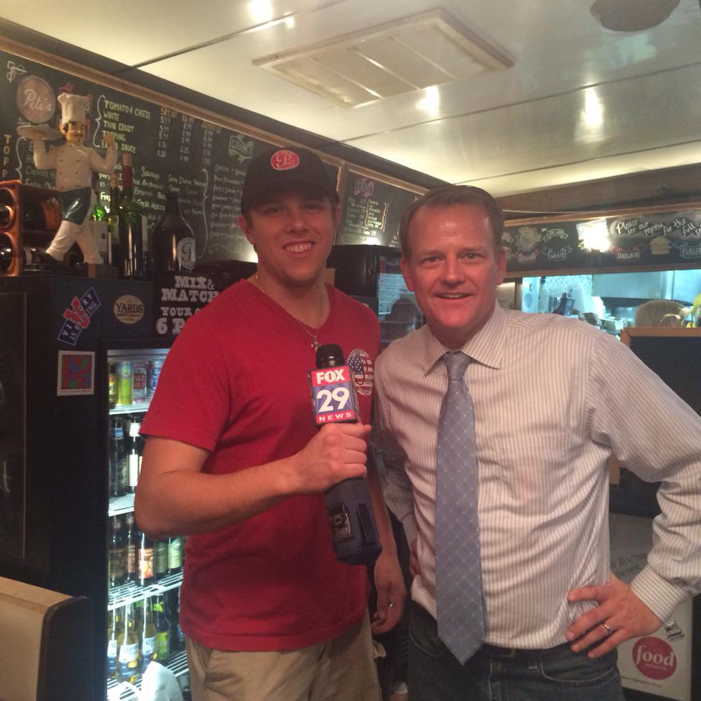 PetesFamous's tweet photo. @CoconnellFox29  #thanks for the interview and follow! #PopeInPhilly #Fox29Pope http://t.co/vyJ25edCIz