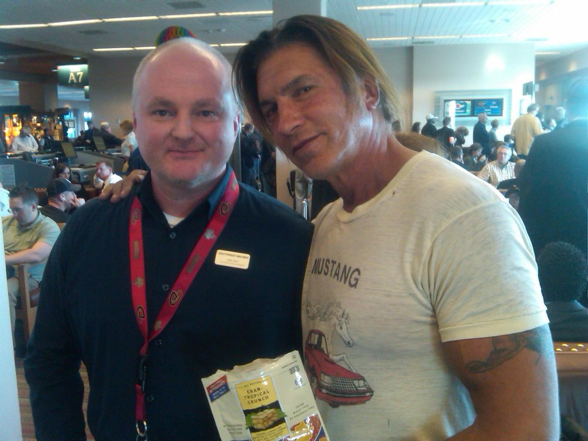 jimdaymusic's tweet photo. Happy BDay to the one and only @lynchrocks The very reason I started playing guitar. #lynchmob #shadowtrain #dokken http://t.co/HrihbCCTAw