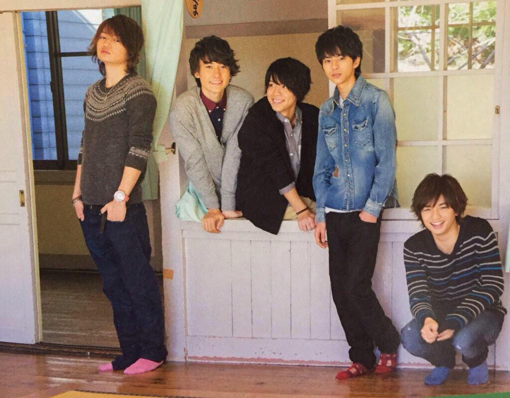 f_yuicham's tweet photo. Sexy Zone ４周年💗
色々あったけど、この５人だからこそここまで来たんだと思う。

5色に染まってきたSexy Zone。
5年目もメンバー同士支えあって、
いってほしい。 http://t.co/3YpvN4BFYX