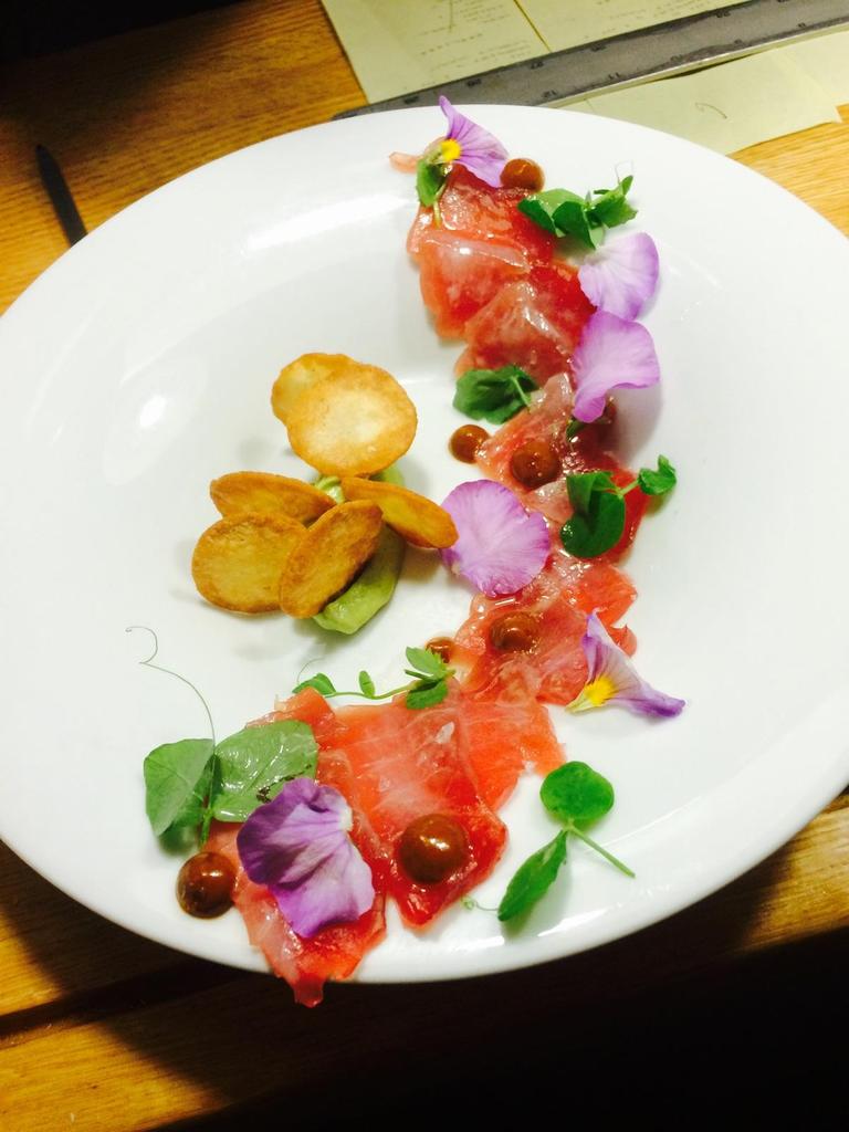 DannyHecho's tweet photo. Just changed over to the fall menu @HechoEnDumbo.   And now we are back to our chef's counter &amp; its pretty killer. http://t.co/MXo5WAFAIb