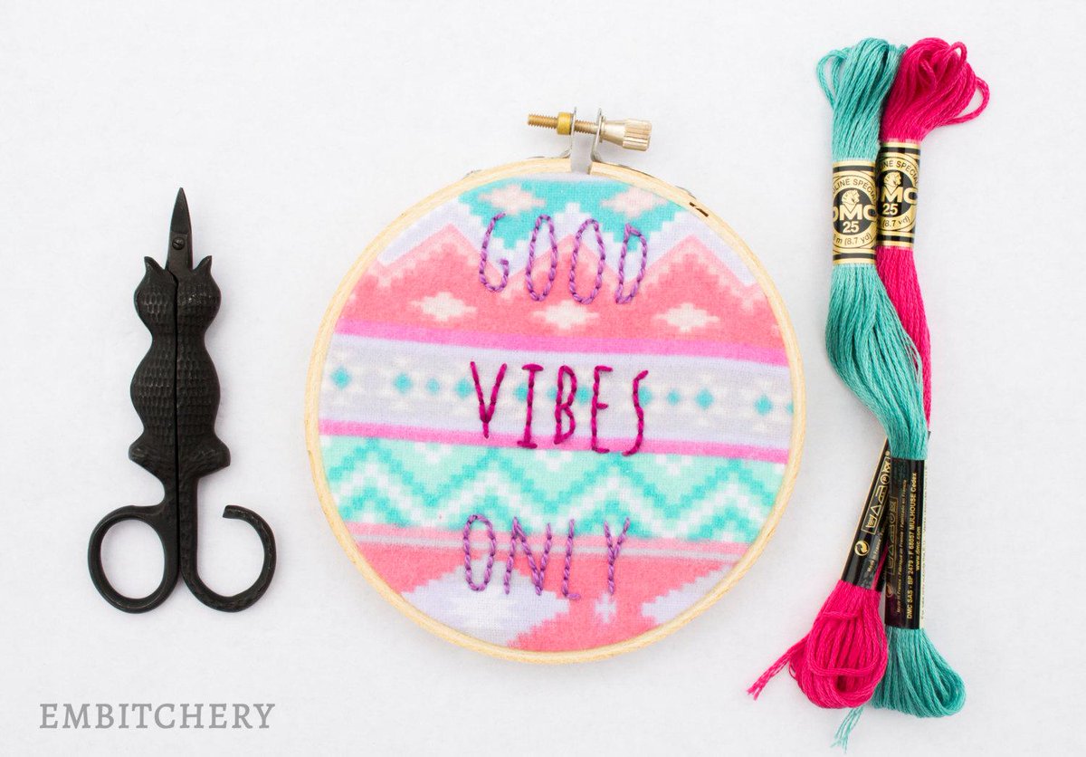 SavannahinMD's tweet image. Good Vibes Only Sign, Good Vibes Wall Art, Hand Embroidery, Em… etsy.me/1EpcrWr #Etsymntt #GoodVibesOnlySign
