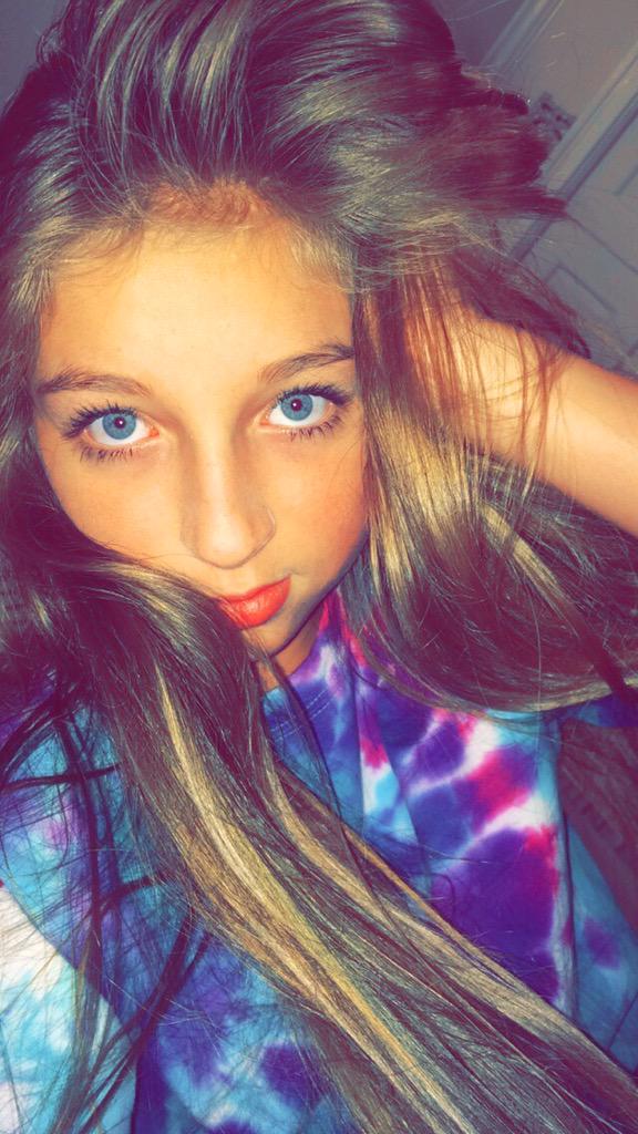 hannahjonezzz's tweet photo. Sorry, but how is this even fair??? Ur 13???? http://t.co/o1uhIIgc3c