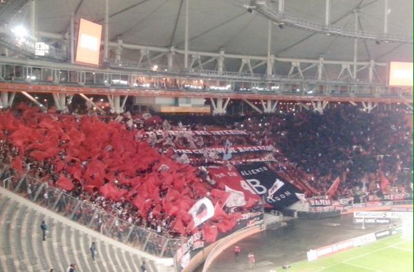 ElTravesanho's tweet photo. Volvieron los visitantes al fútbol argentino con @CANOBoficial y @Independiente #PeroQueVivaElFutbol http://t.co/NltEpf5SgV
