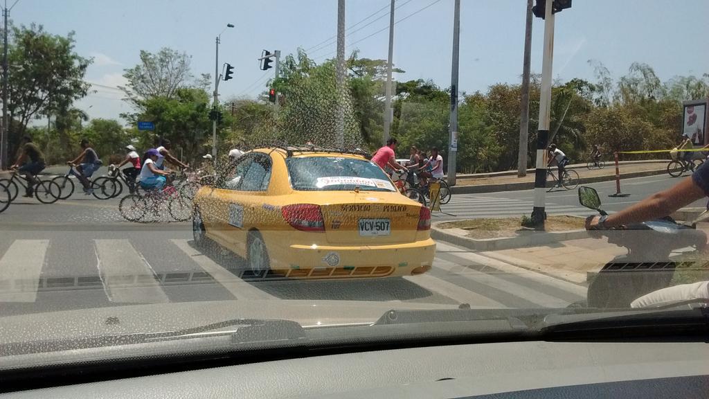 Quejas & Reclamos tweet media