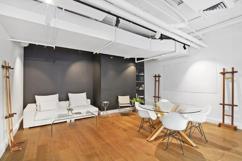 OfficialDBProp's tweet image. office #goals Kylies Listing 68 Sir John Young CR, Woolloomooloo