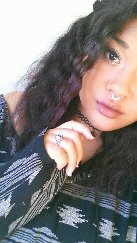 MayaMcoleman16's tweet photo. Am I a flower child yet? ✌️😂 http://t.co/NvdNqJoBkq