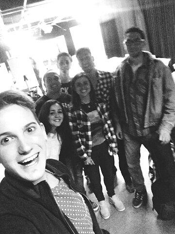 KAMBARI_oficial's tweet photo. Kambari en @ritmolatinotvok , canal U para todo Latinoamérica. Gracias por la buena onda✌🎉🎊🎉 http://t.co/rfgDr0uuAG