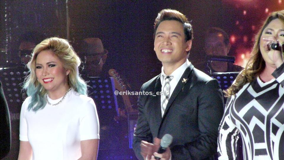 ErikSantos_ESFO's tweet photo. Erik Santos / @realeriksantos happy to share the stage again w/ his co-ASAP champs! #ASAPSeptemblast #yeng #frenvhie http://t.co/bIXpRvCM99