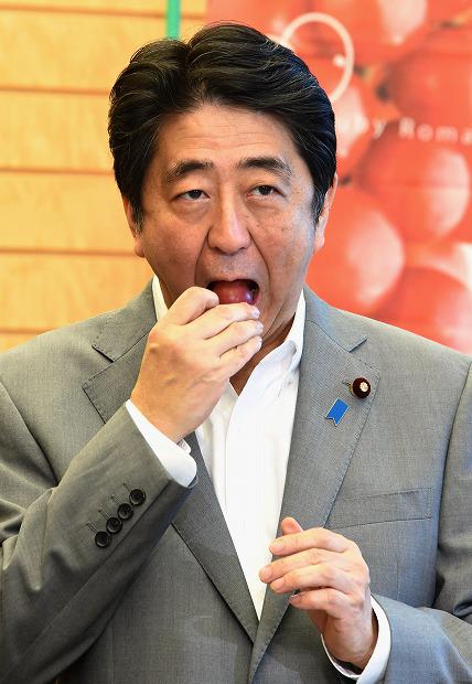 I don't think Prime Minister Abe gets enough credit for being a fearless public eater.