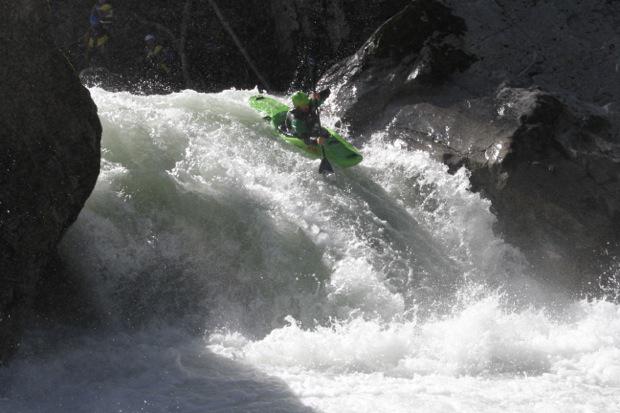 KayakingClub tweet picture