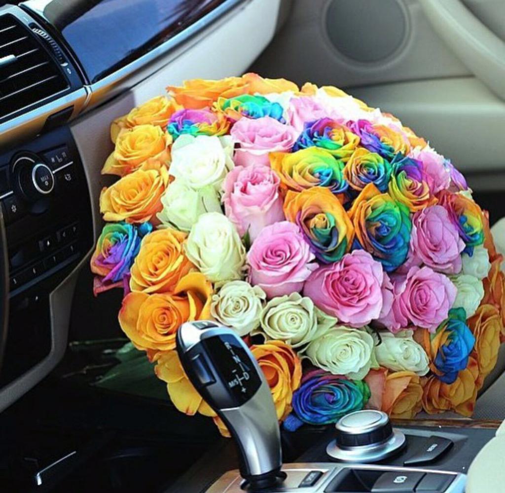 ♡
في عينيك قصيدة ♡
لم تكتب بعد ♡
وفي خديك آريج الورد ❤️