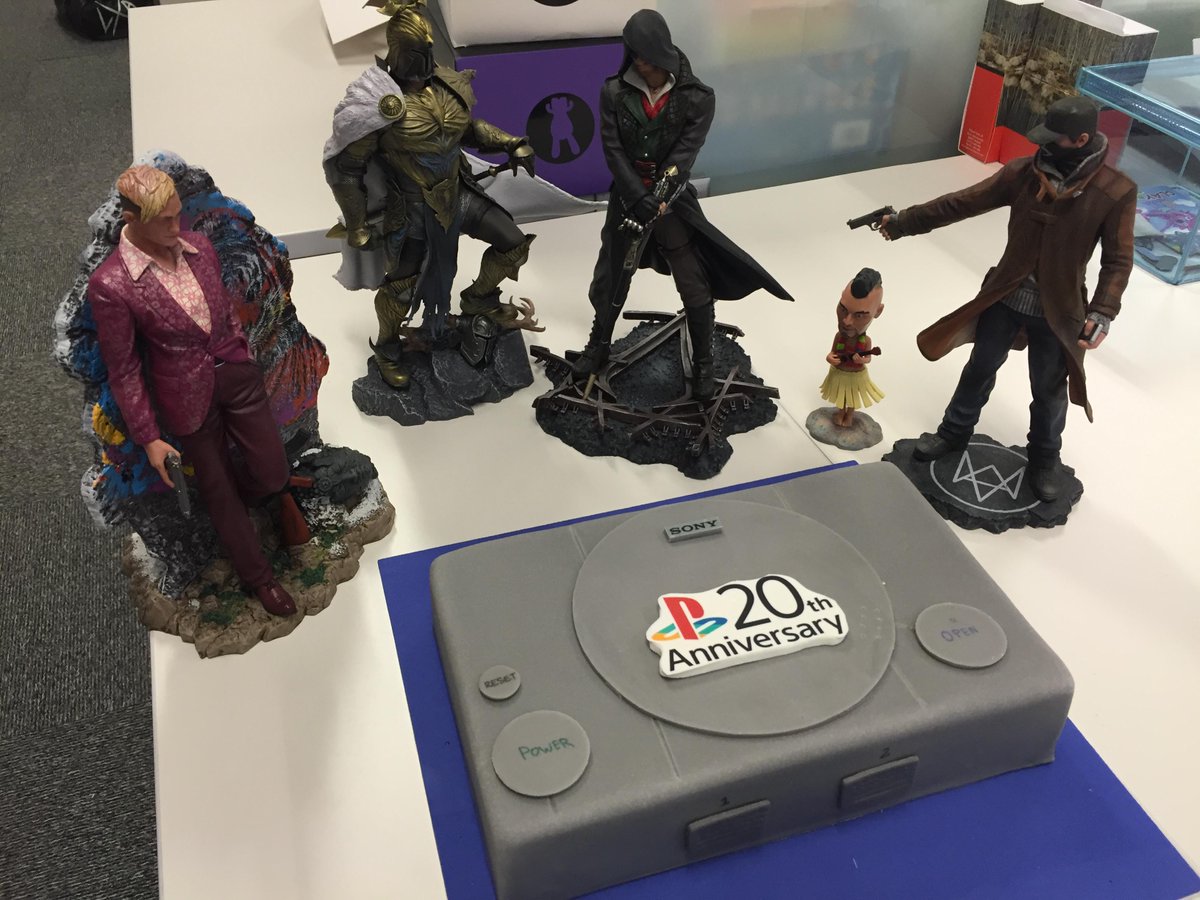Ubisoft_Spain's tweet photo. ¡Por otros 20 años de éxitos @PlayStationES ! #Felices20PlayStation http://t.co/5n61FKDK6i