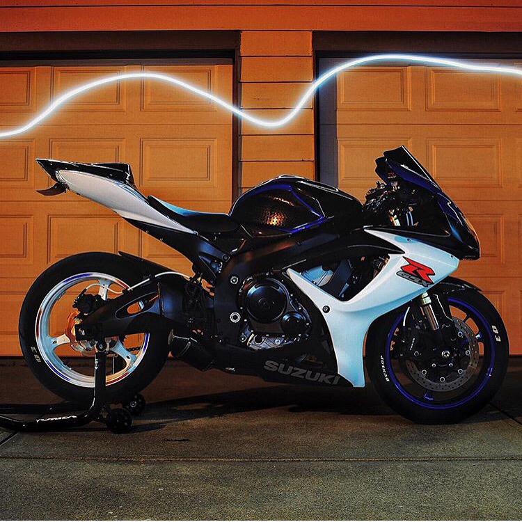 RedlinemotorcyclesUK tweet media