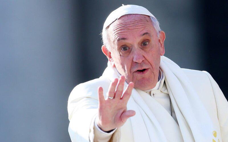 popevibes's tweet photo. When you see bae's typing but can't get out of the message in time to not read it right away #JustPopeThings http://t.co/PV3mAfCIXL